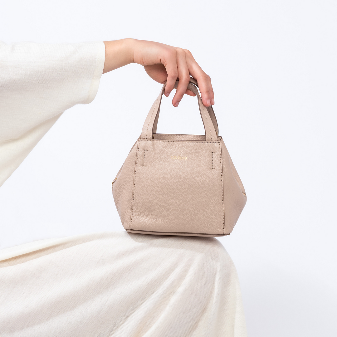 Handtas | Tas met handvat aan de bovenkant | ZWART | SS25 RM 1591 NERO Handtas | Tas met handvat aan de bovenkant | ZWART | SS25 RM 1591 NERO